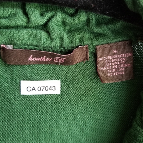 🧥HEATHER B.  EMERALD GREEN CARDIGAN - Picture 10 of 10